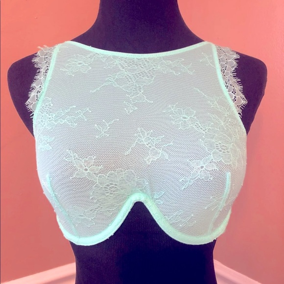 Sold Victoria’s Secret bralette - Picture 1 of 8